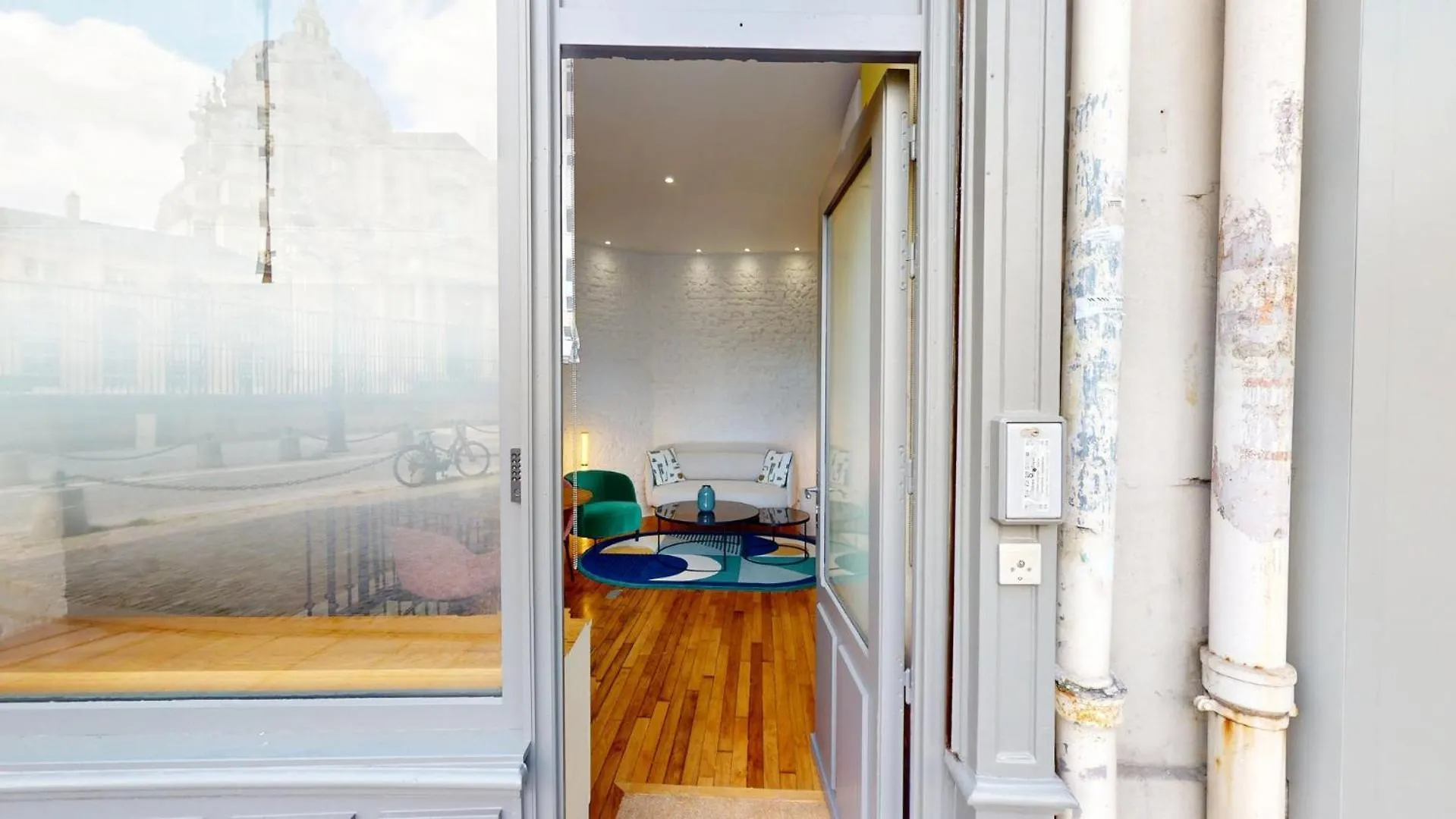 Parisian Apartment In The Latin Quarter'S Heart  Paris